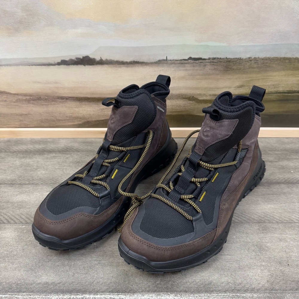 ECCO Men's Casual Shoes Ult-Trn Nubuck Waterproof Hiking Boot Size  11-11.5 Read